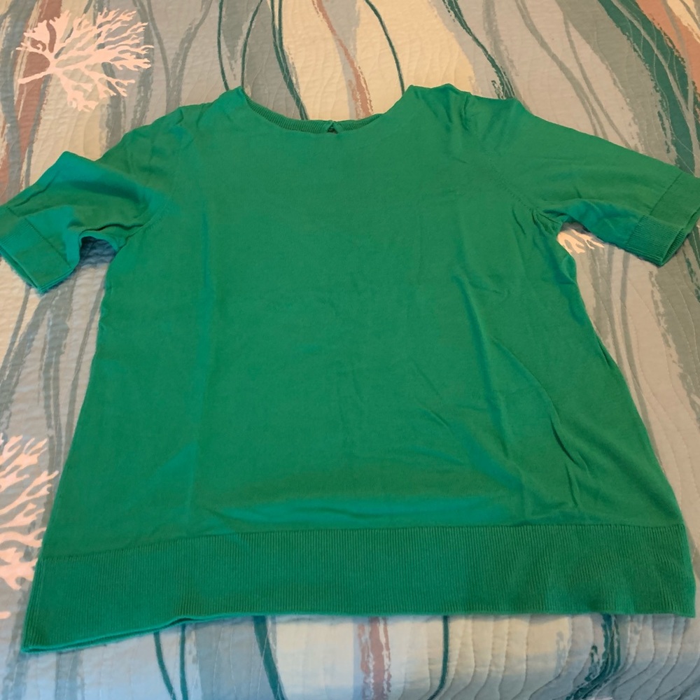 Short sleeve lightweight sweater